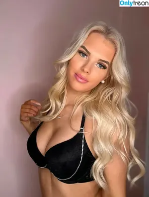 Talia Grealish / talia_grealish / taliagrealish nude photo #0009