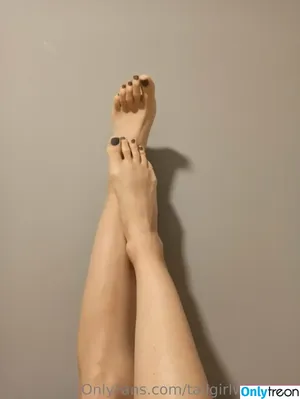 tallgirlwithfeets / tallgirlsfanpage nude photo #0011