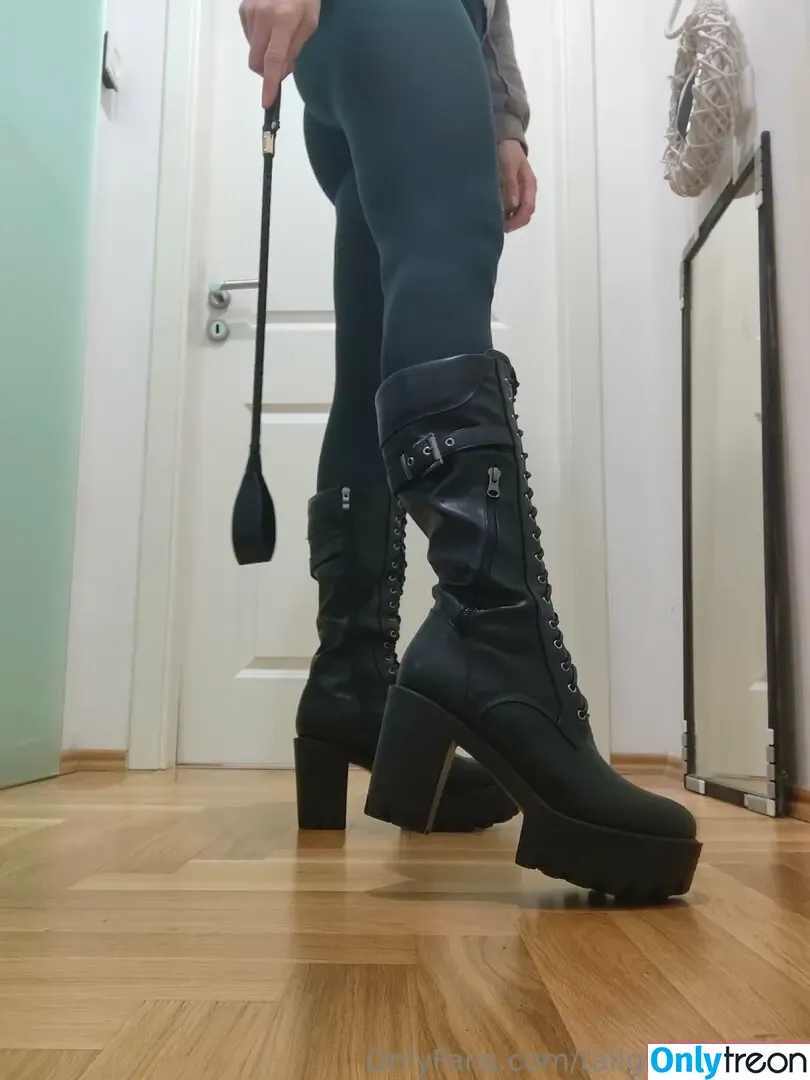 tallgirlwithfeets nude photo #0077 (tallgirlsfanpage)