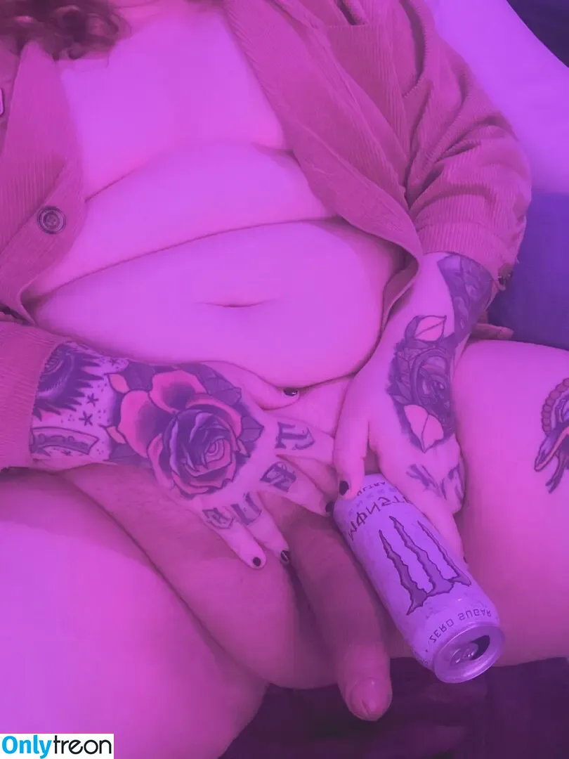 TallGrrl nude photo #0002 (AnarchoNudity)