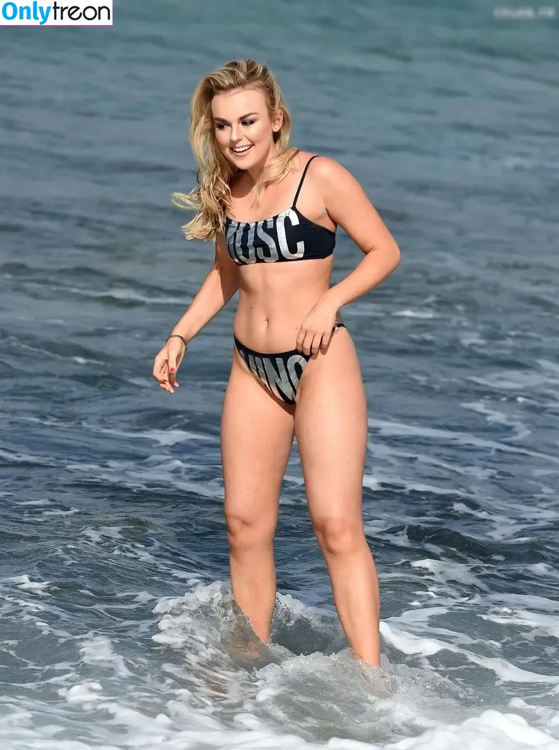 Tallia Storm nude photo #1233 (talliastorm)