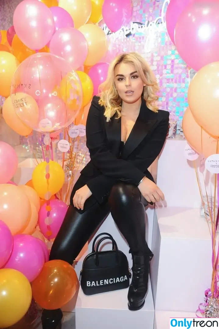 Tallia Storm nude photo #1265 (talliastorm)