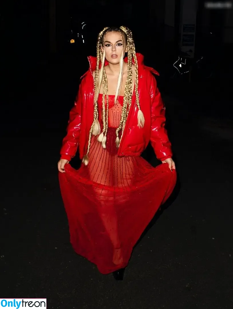 Tallia Storm nude photo #1288 (talliastorm)