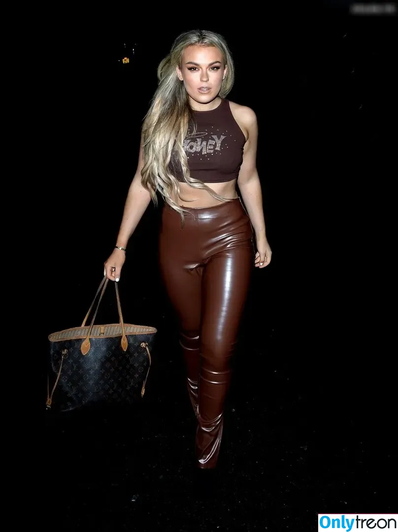 Tallia Storm nude photo #1316 (talliastorm)