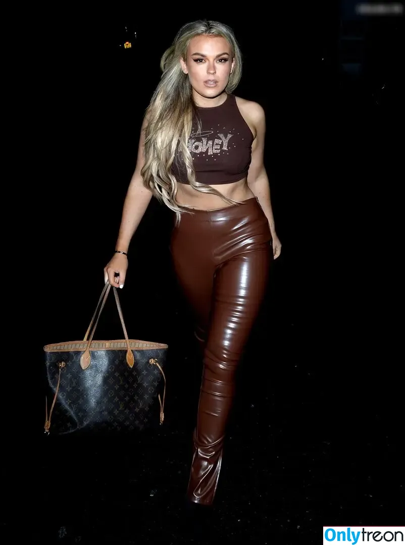 Tallia Storm nude photo #1318 (talliastorm)