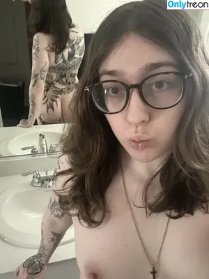 TallyWyte / goatedtranny nude photo #0017