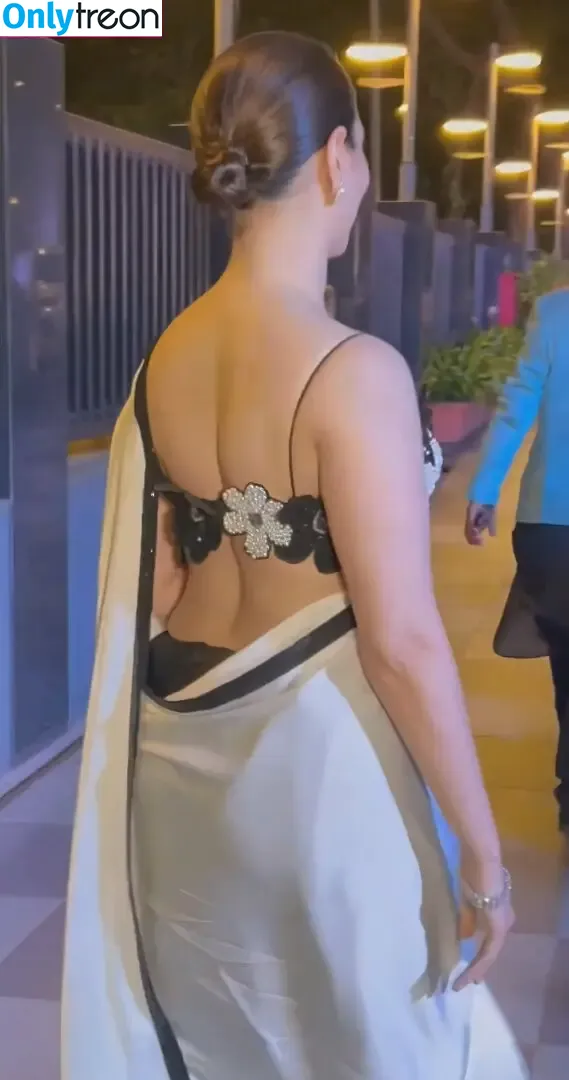 Tamanna Bhatia nude photo #0011 (tamannaahspeaks)