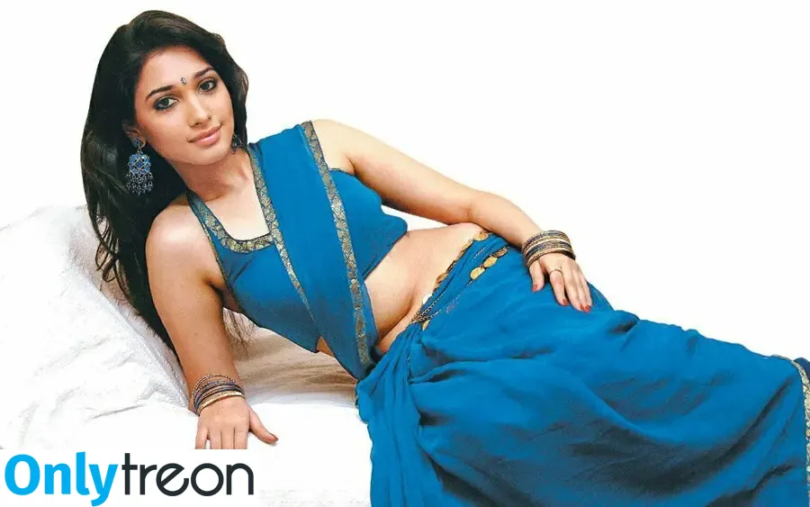 Tamanna Bhatia nude photo #0073 (tamannaahspeaks)