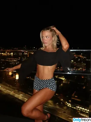 Tammy Hembrow / tammyhembrow nude photo #0603