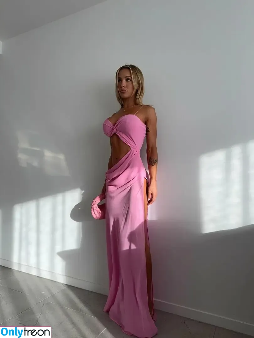 Tammy Hembrow nude photo #0578 (tammyhembrow)