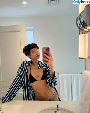 Tanaya Henry / tanayahenry nude photo #0095