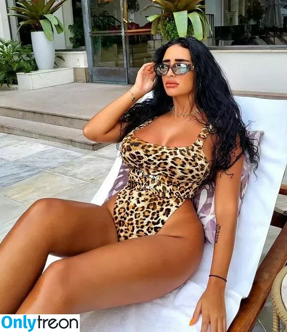 Tania Barbosa nude photo #0063 (brbs.tania)