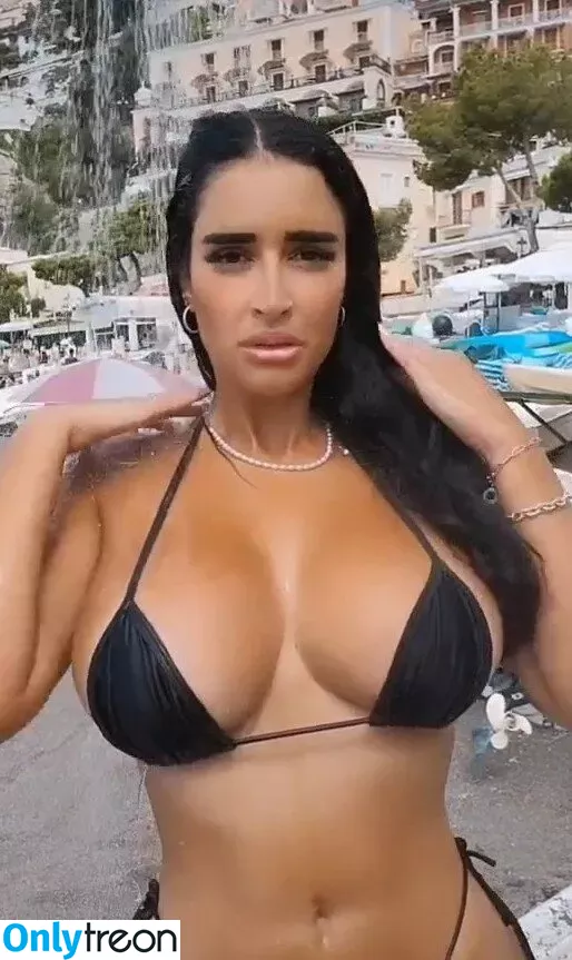 Tania Barbosa nude photo #0128 (brbs.tania)