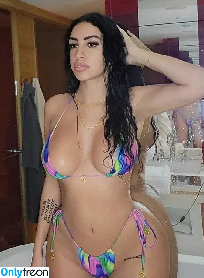 Tania Barbosa nude photo #0276 (brbs.tania)