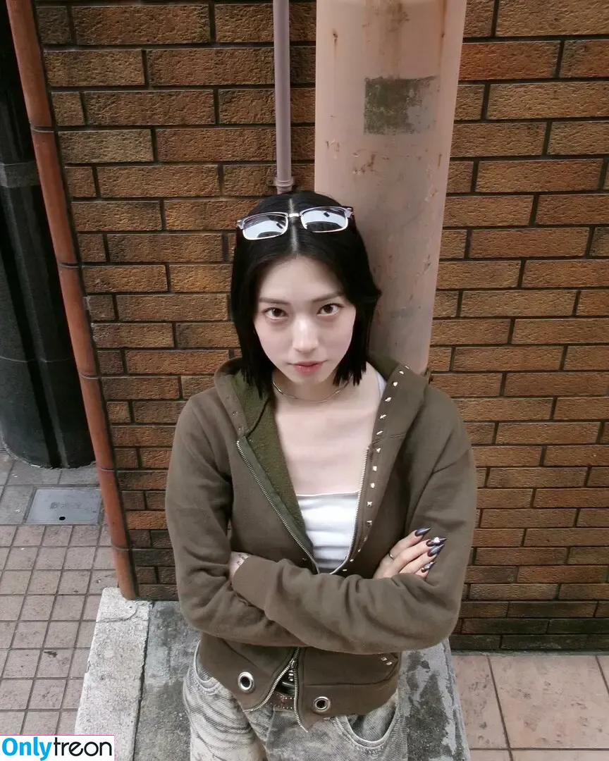 Tanifuji Rina nude photo #0011 (shisha_ri_vintage)
