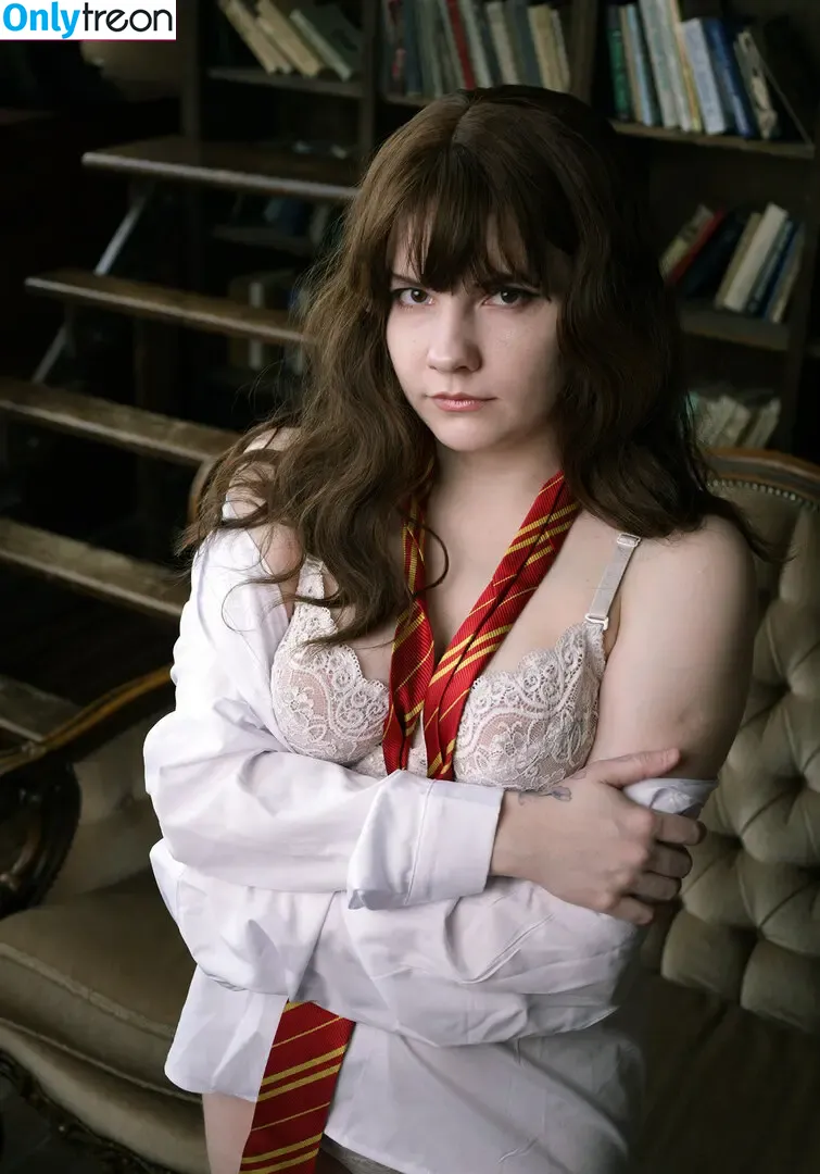 Tanni Cosplay nude photo #0003 (desertrosecosplay / tannicos)
