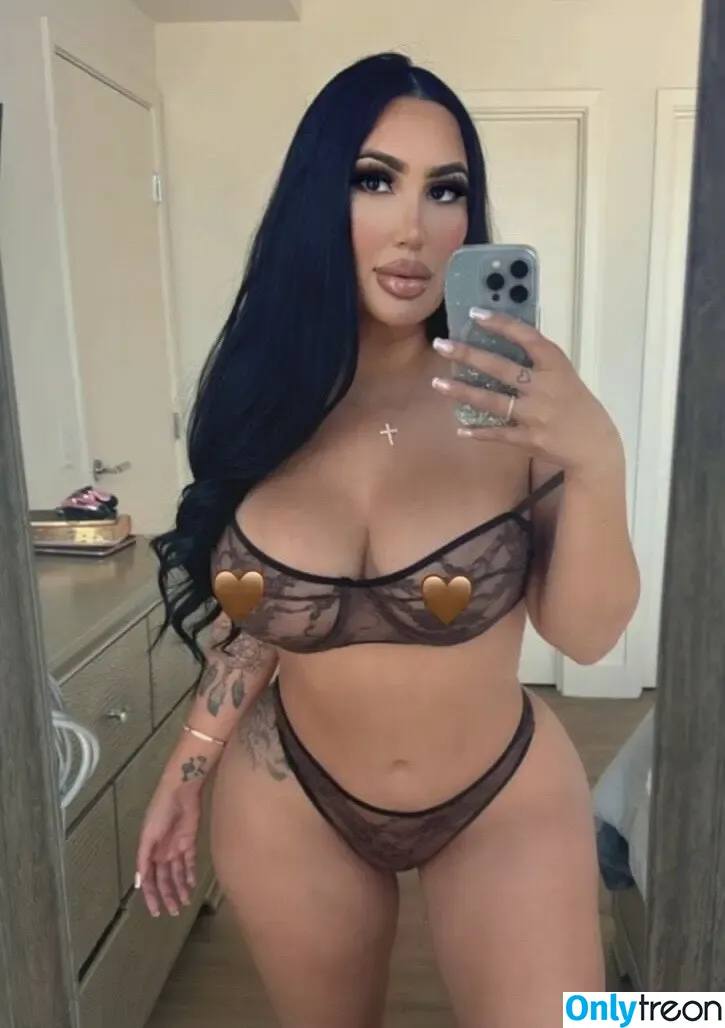 Tanya Love nude photo #0008 (itsxotanyalove / xotanyalove)