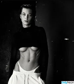 Tanya Sizova / tanua.ts nude photo #0085