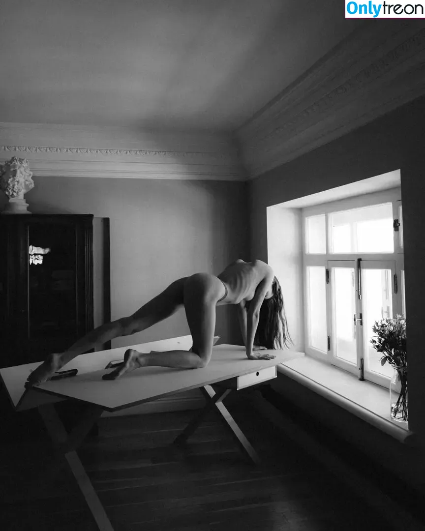 Tanya Sizova nude photo #0070 (tanua.ts)