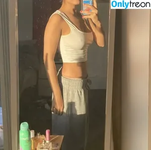 Tara Vellani / taravellani nude photo #0016