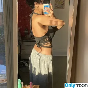 Tara Vellani / taravellani nude photo #0026
