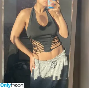 Tara Vellani / taravellani nude photo #0028