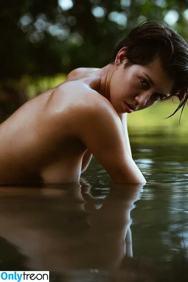 Tara Yochum nude photo #0002 (crzypnda / tarayochum19)