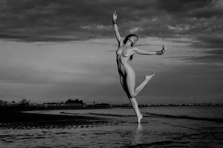 Taryn Terrell / iamtarynterrell / mercedesterrell nude photo #0007