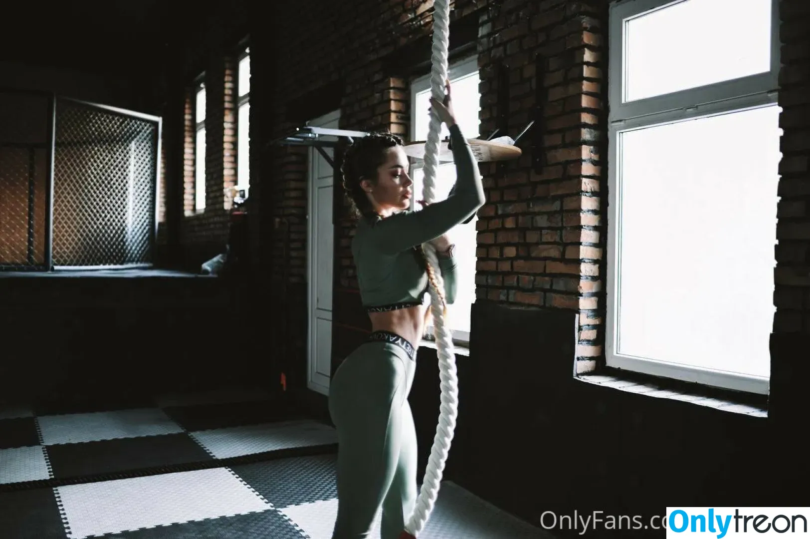 tasha.fit2 nude photo #0001 (tashfit_)