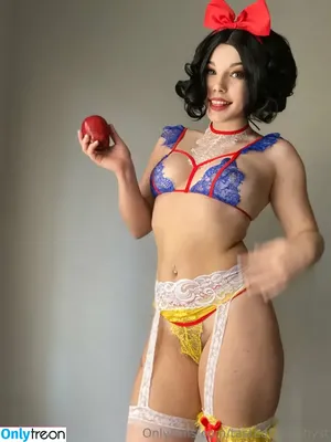tasteofamethyst / thatssoamethyst nude photo #0024