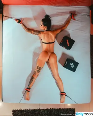 Tati Zaqui / tatizaqui nude photo #0222
