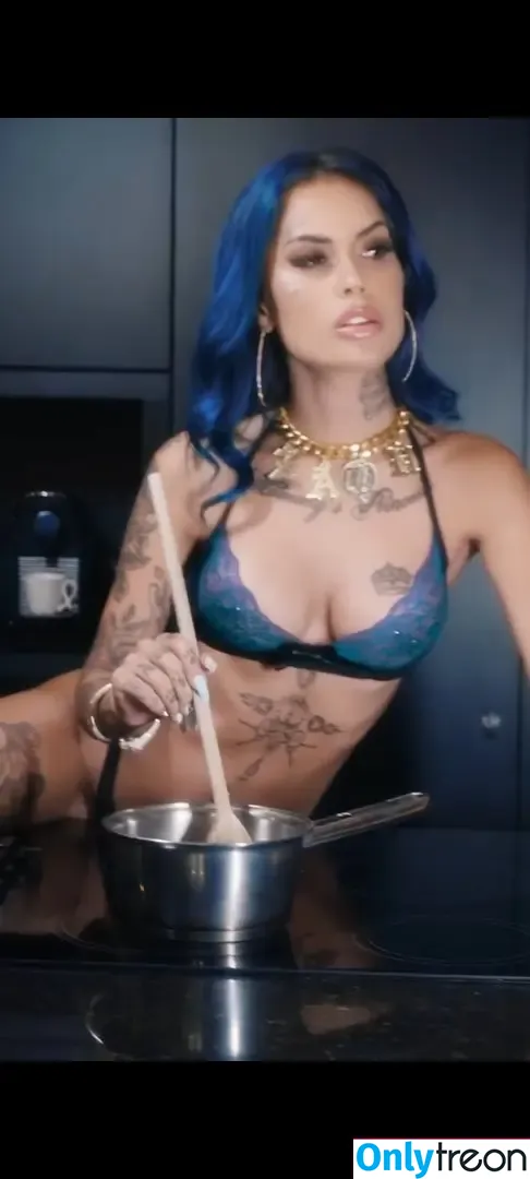 Tati Zaqui nude photo #0021 (tatizaqui)