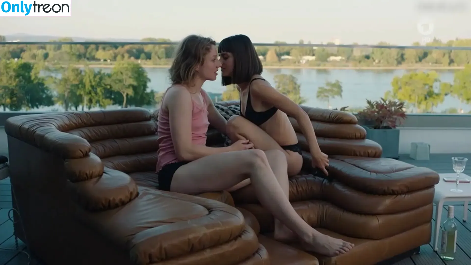 Tatort - Sex & Crime nude photo #0023 (Tatort - Sex & Crime)