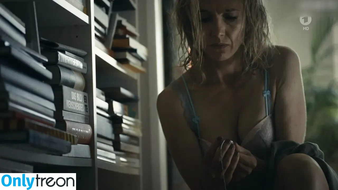 Tatort - Sex & Crime nude photo #0353 (Tatort - Sex & Crime)