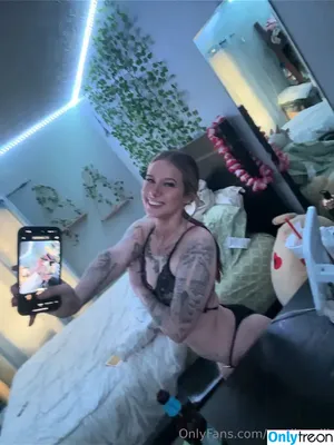 tattedredheaddd / tattedredd nude photo #0002