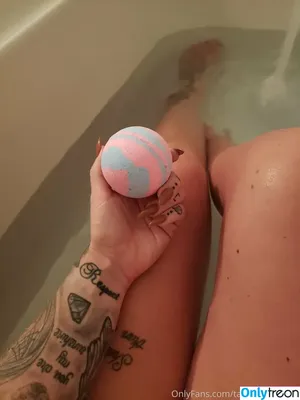 tattooblondiexo / inkedblondiexo nude photo #0014