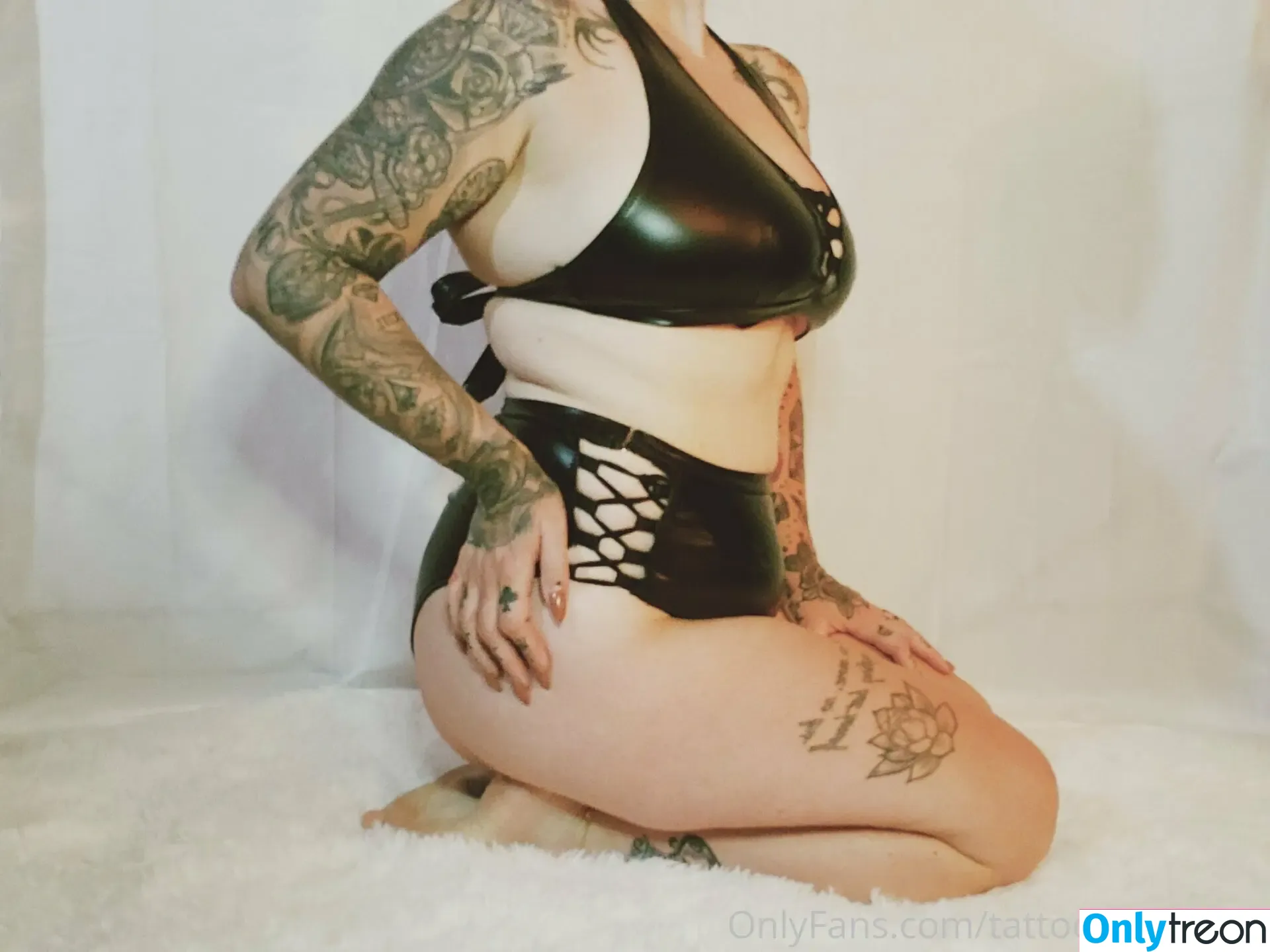 tattooblondiexo nude photo #0026 (inkedblondiexo)