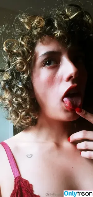 tattooedcurly / tattooedcurl nude photo #0003