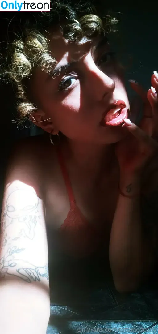 tattooedcurly nude photo #0024 (tattooedcurl)