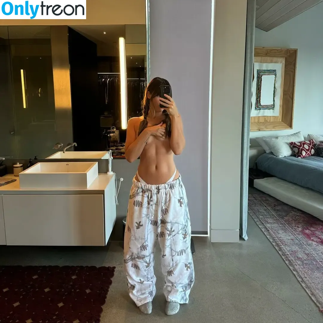 Tavia Bonetti nude photo #0025 (taviabonetti)