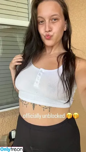 tay.babyyxo / taylorrannn_ nude photo #0009