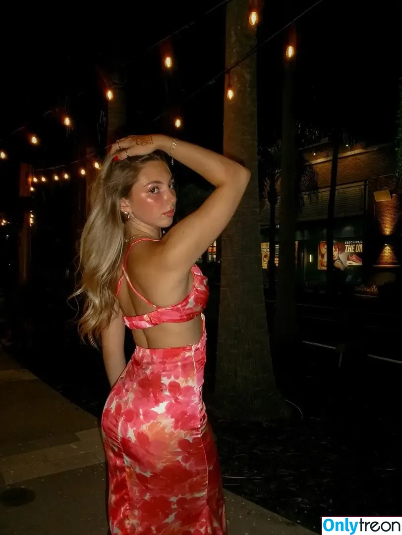 taycarrow nude photo #0030 (taycarrow)