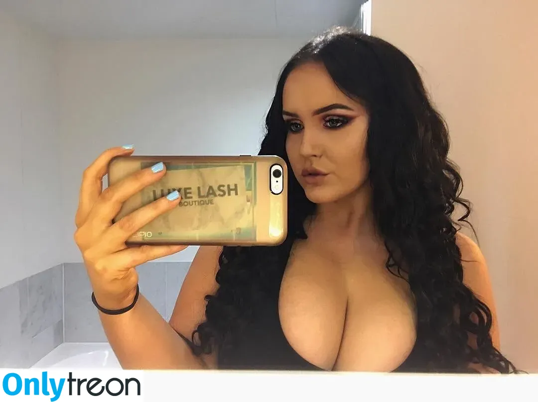 Tayla Cooper nude photo #0001 (ravebabe___ / taylacooper___)
