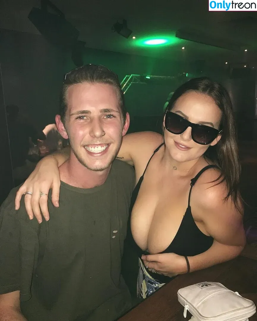 Tayla Cooper nude photo #0039 (ravebabe___ / taylacooper___)