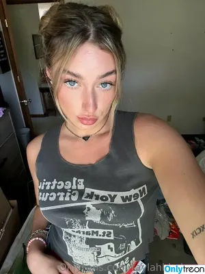 taylahhbabyyy / tay / tayyyrobin nude photo #0037