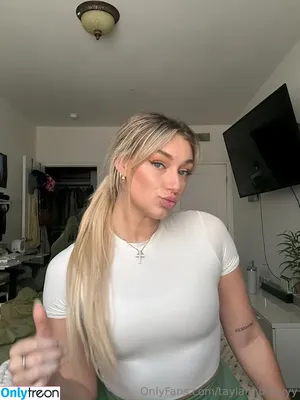 taylahhbabyyy / tay / tayyyrobin nude photo #0058