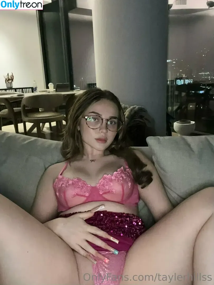 taylerhillss nude photo #0038 (taylerhillss)