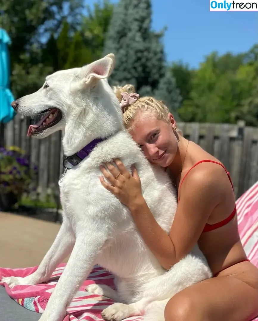 taylor.ferigo nude photo #0002 (taylor.ferigo)