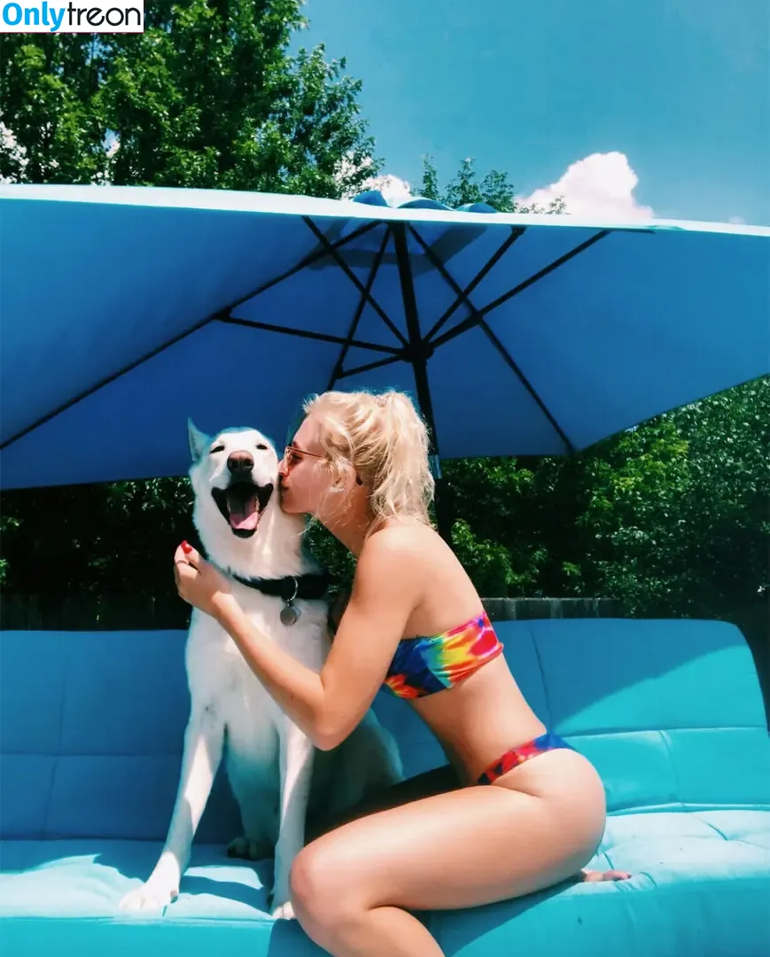 taylor.ferigo nude photo #0031 (taylor.ferigo)