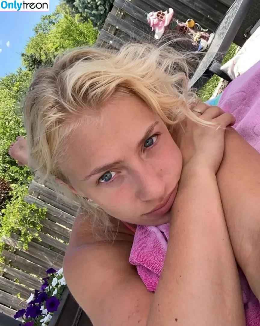 taylor.ferigo nude photo #0052 (taylor.ferigo)